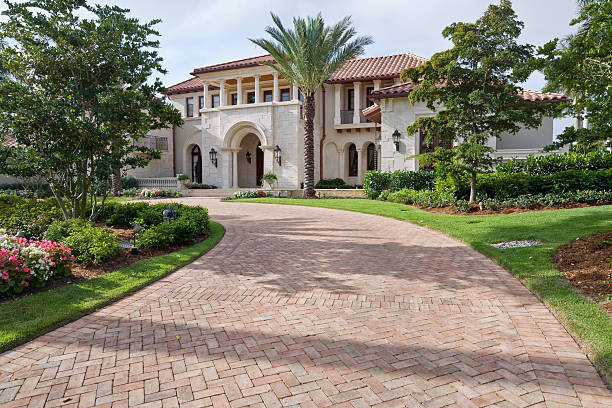 Best Driveway Pavers Installation  in Monmouth, OR